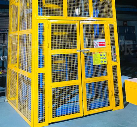 鹤庆货梯可以安装在室外吗